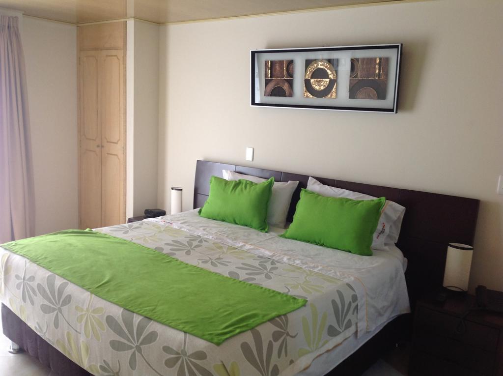 Hoteles Bogota Inn El Lago Country Chambre photo